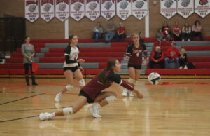 Heartland Huskies Compete at SNC Volleyball Tournament