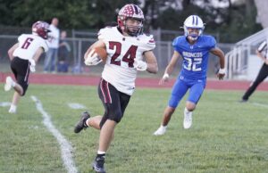 Gloystein Named 1st Team 2025 All-District Football Team