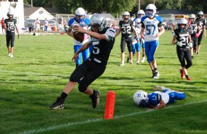 H&H Bearcat Jr. High Football Team Defeats Centennial 34-0